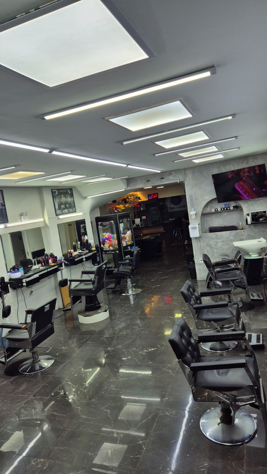 Interior da Barbearia BG